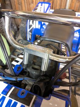 Handlebar clamp with rise 7/8 22mm for Yamaha Banshee